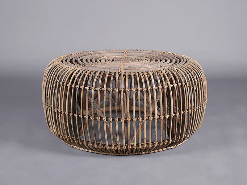 rattan round table