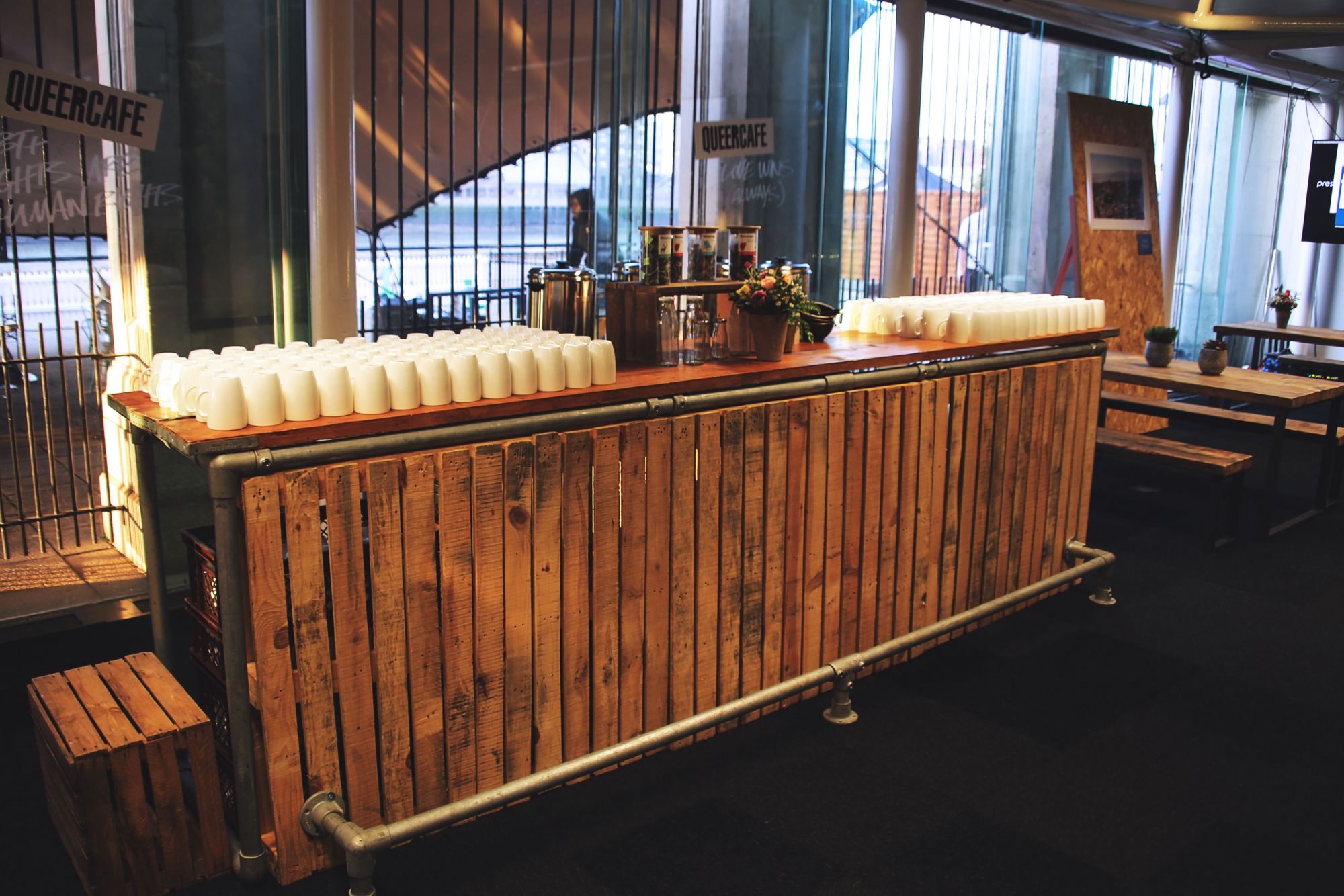 Pallet bar in place at the Lush Summit