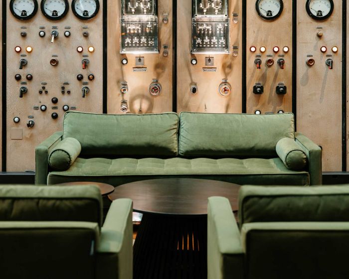 03. Dressing Room Package – VIP