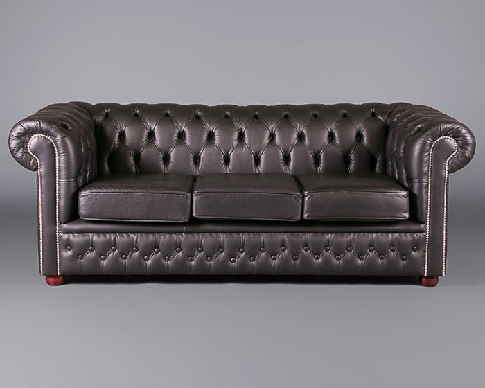 3 Seater Chesterfield – Black