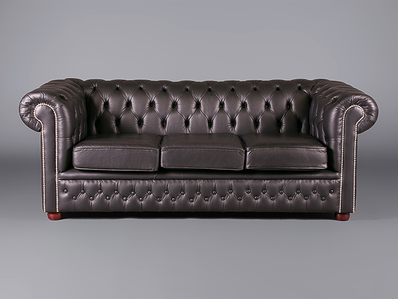 3 Seater Chesterfield – Black