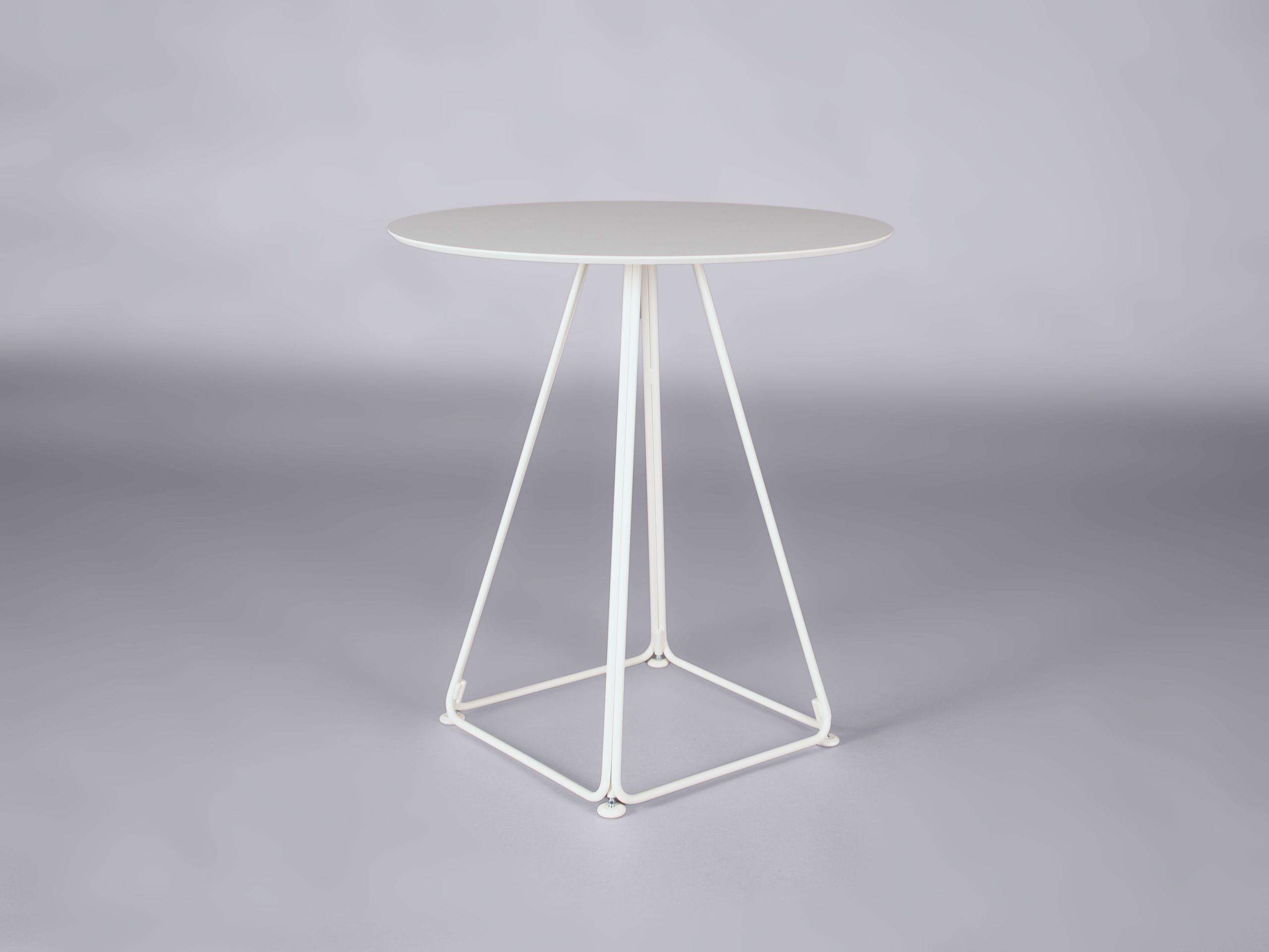 Bianco Bistro table