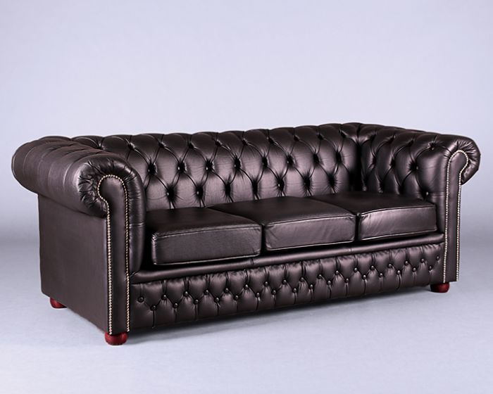 3 Seater Chesterfield – Black