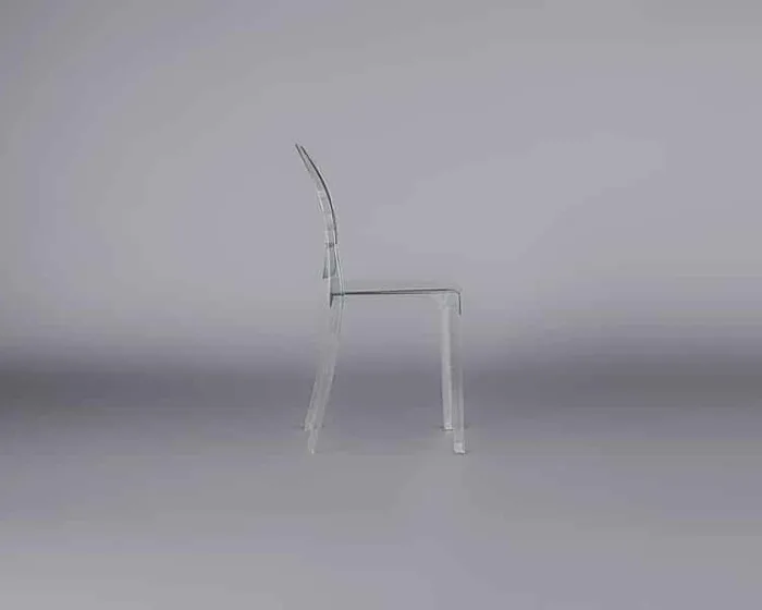 Clear Ghost Chair