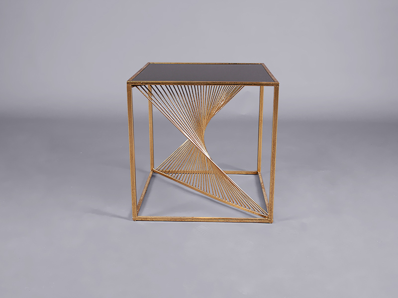 Corbel side table – mirrored top