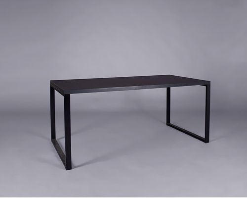 Monza dining table