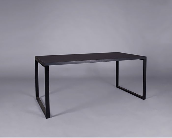 Monza dining table