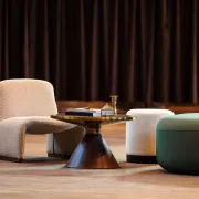 Como pouffe – bouclé