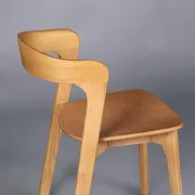Dedra chair