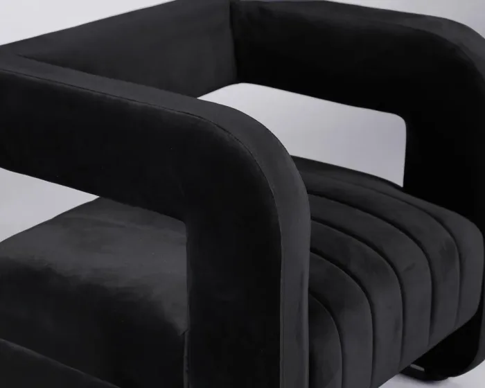 Skala armchair